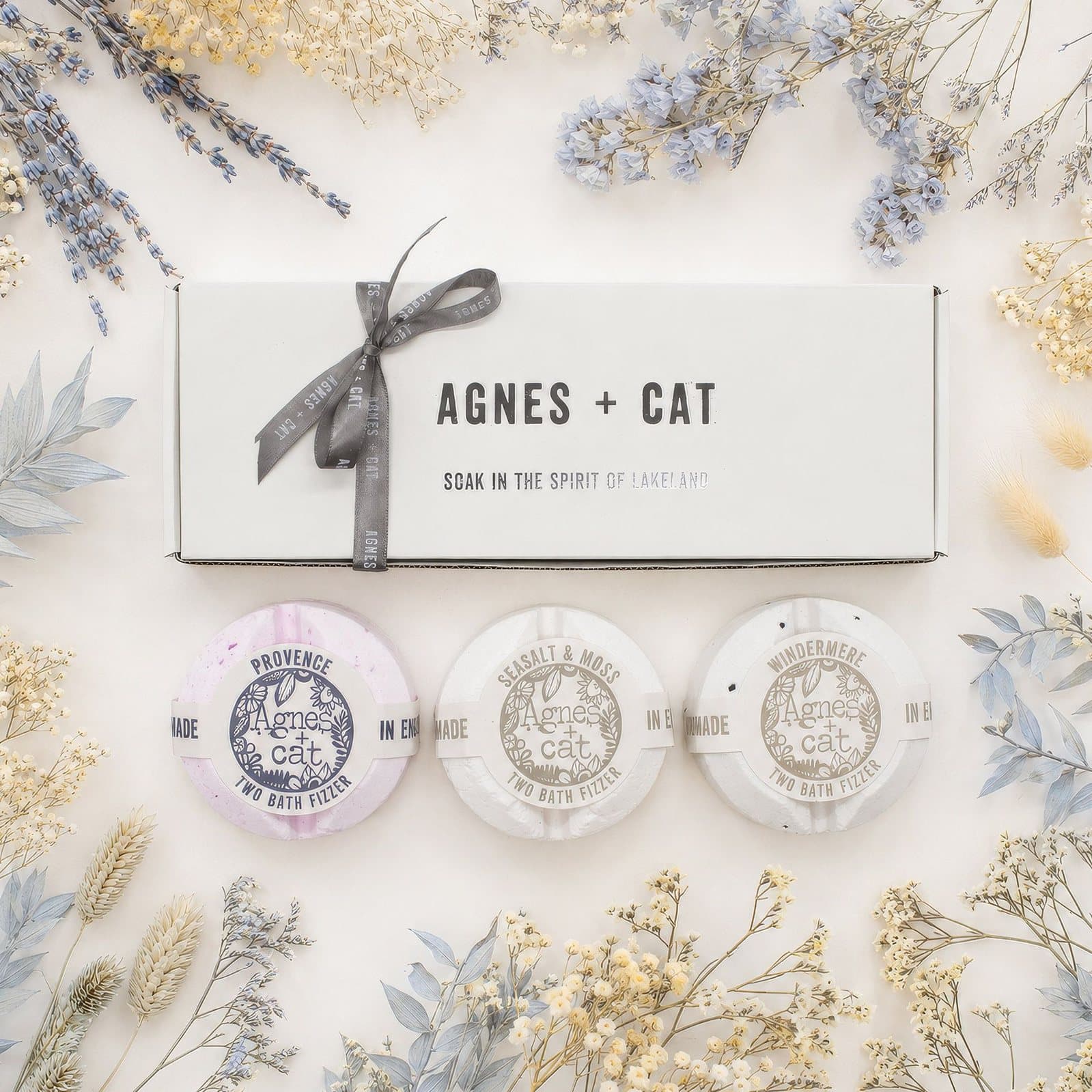 Agnes + Cat gift box of three bath fizzers