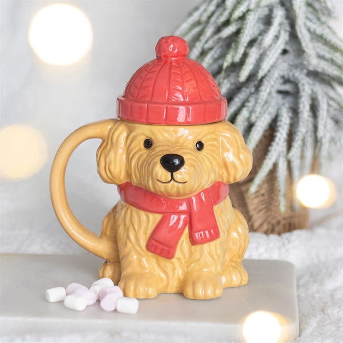 Ceramic Christmas mug with a matching lid