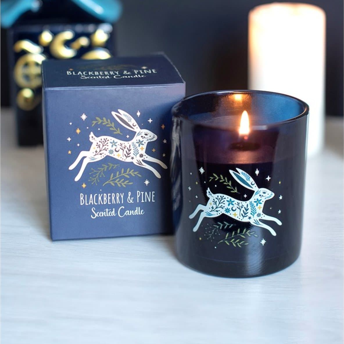 Leaping Hare blackberry and pine candle