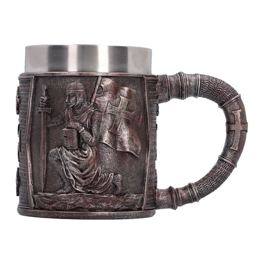 Medieval knight tankard with a knight design and hand-painted finish