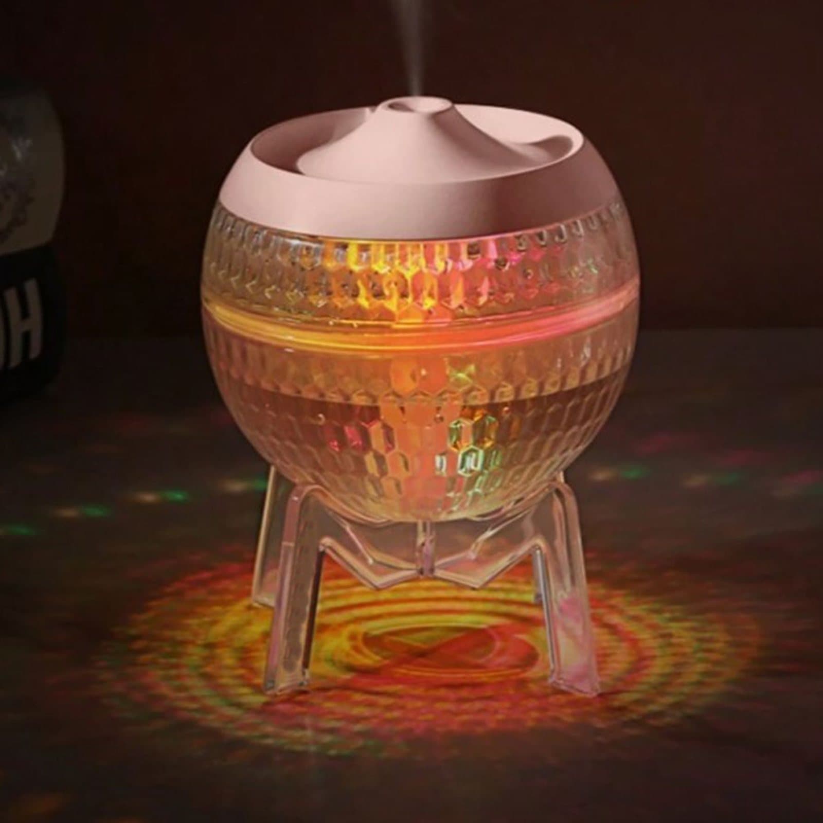 Clear planet-shaped mini humidifier
