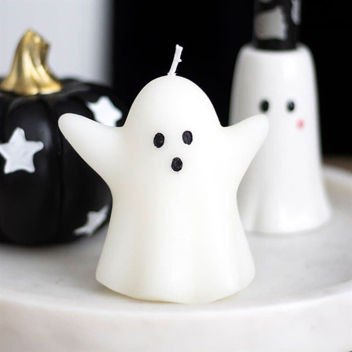 Sweet ghost-shaped candle in unscented paraffin wax