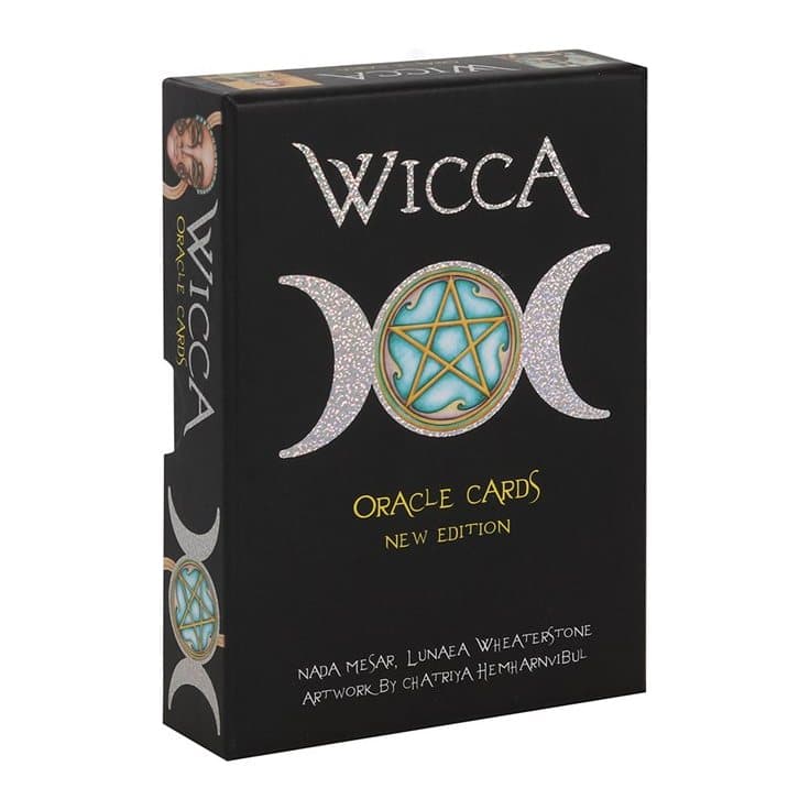 Wiccan oracle cards deck in its picture box