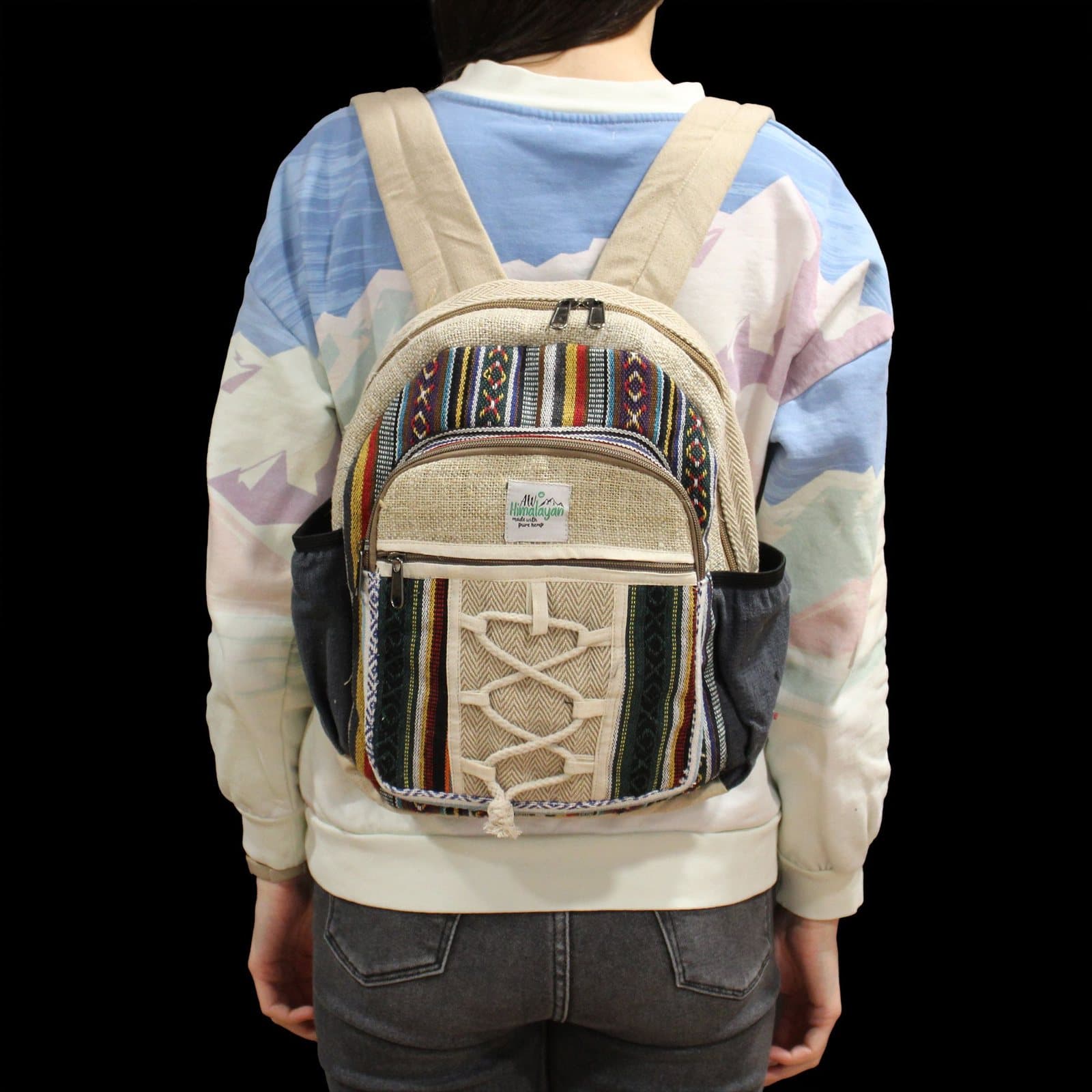 Hemp and cotton backpack in a rope and pockets style