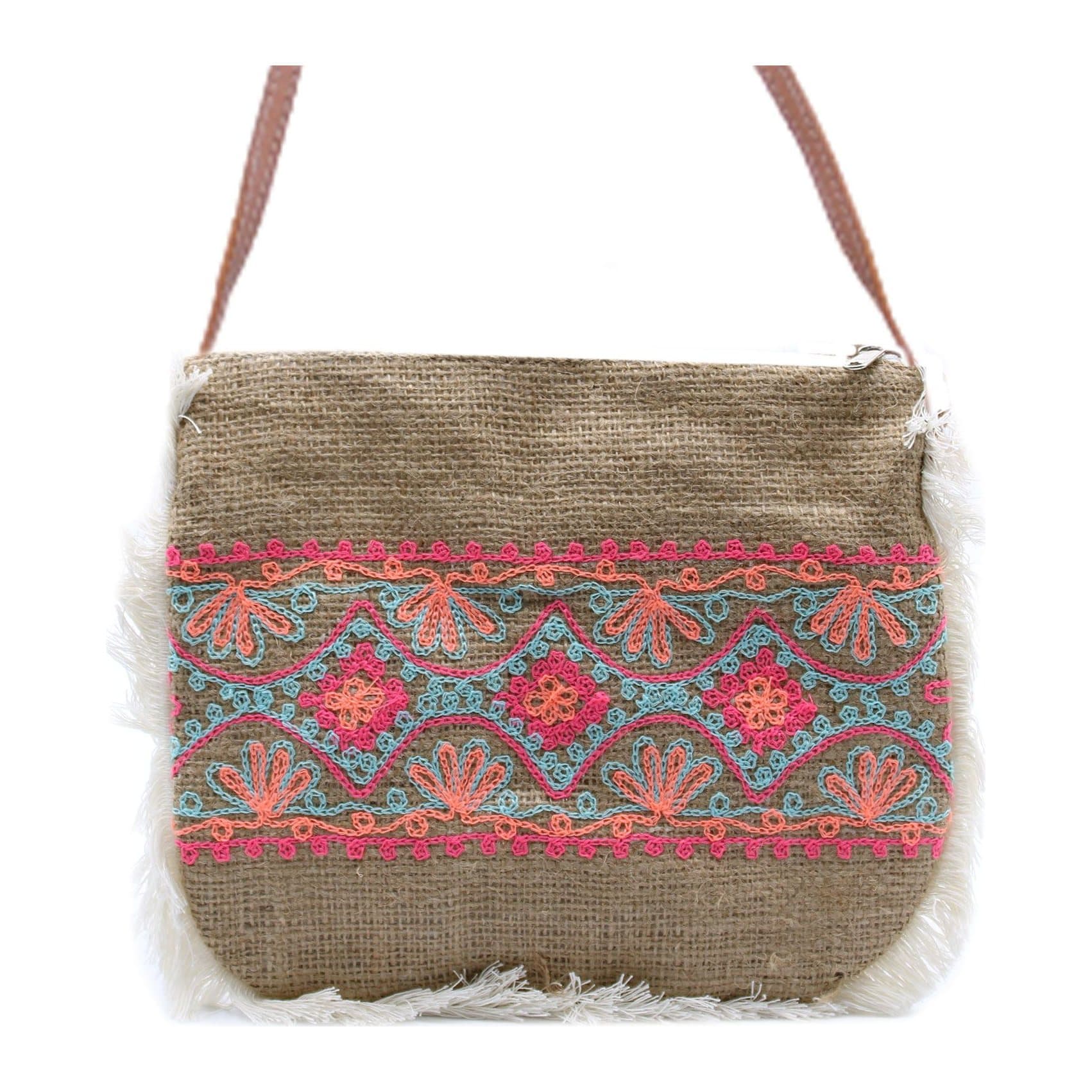 Jute fringe bag with summer pattern embroidery and strap
