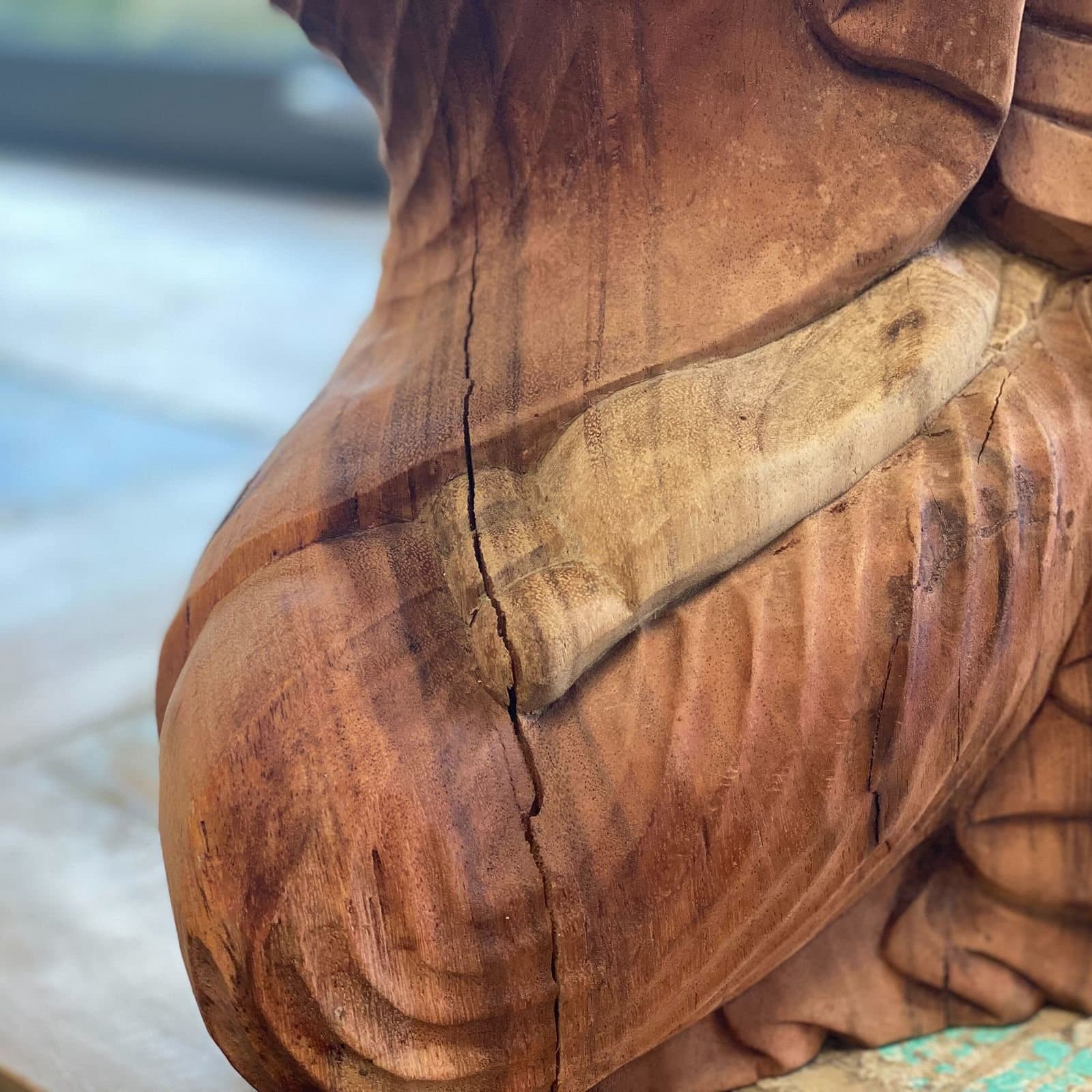 Hand carved Suar wood Buddha statue in the Thinking design