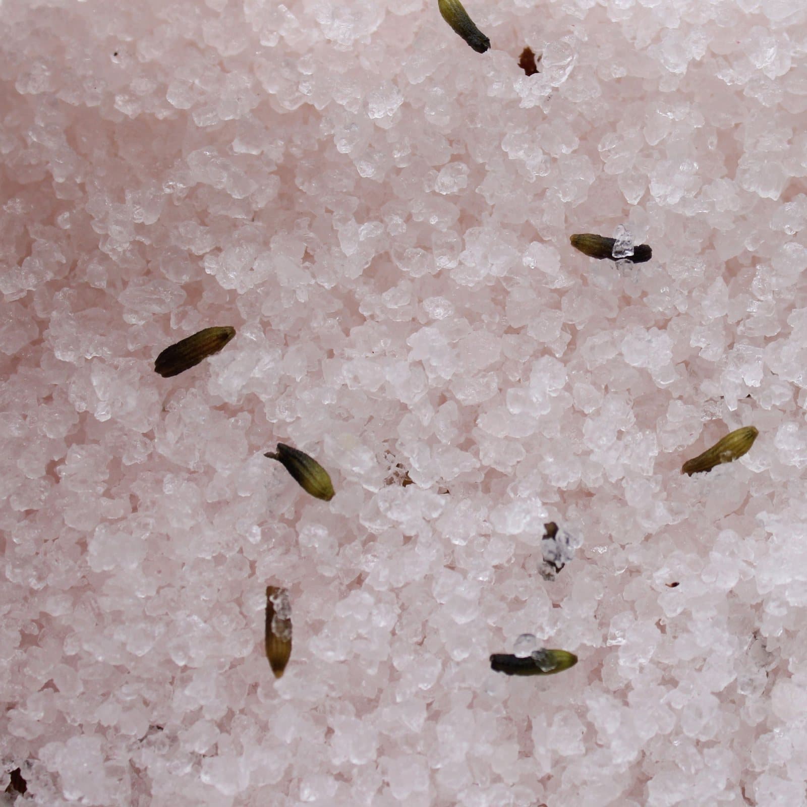 Pack of two Himalayan bath salt blends with lavender scent