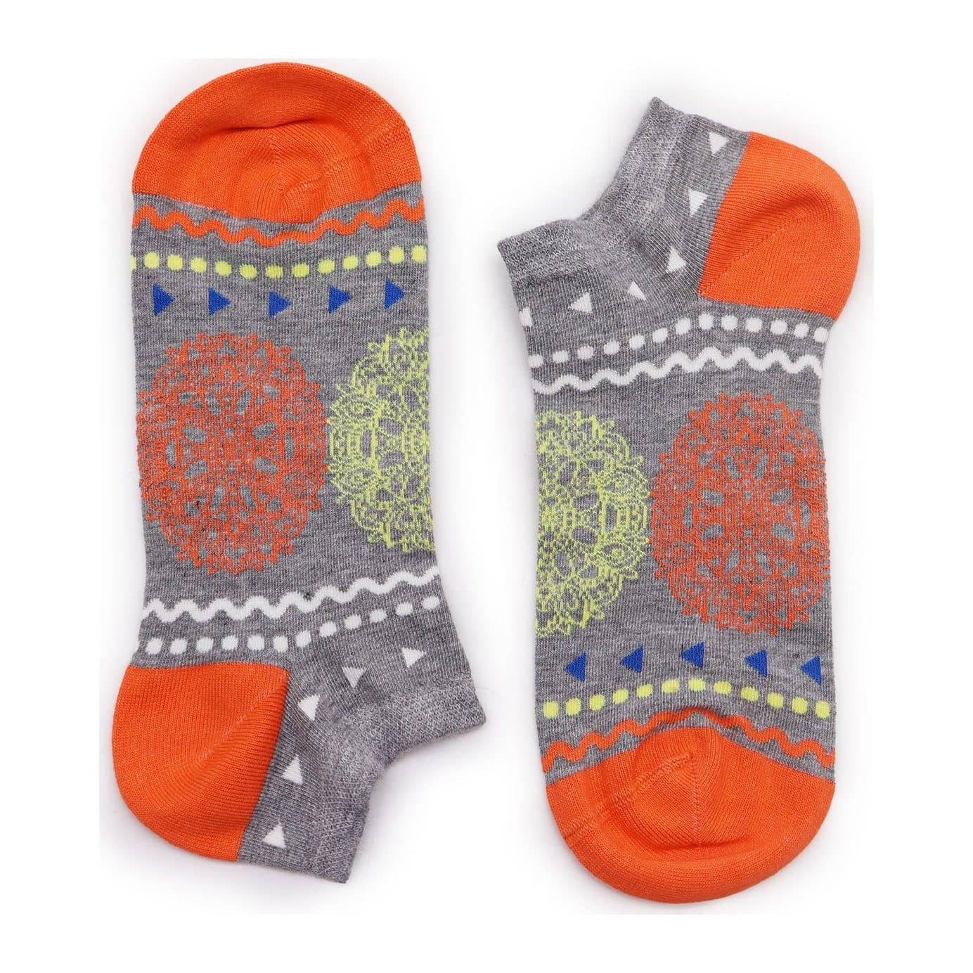 Low-cut bamboo ankle socks with a Flowers of Life floral pattern