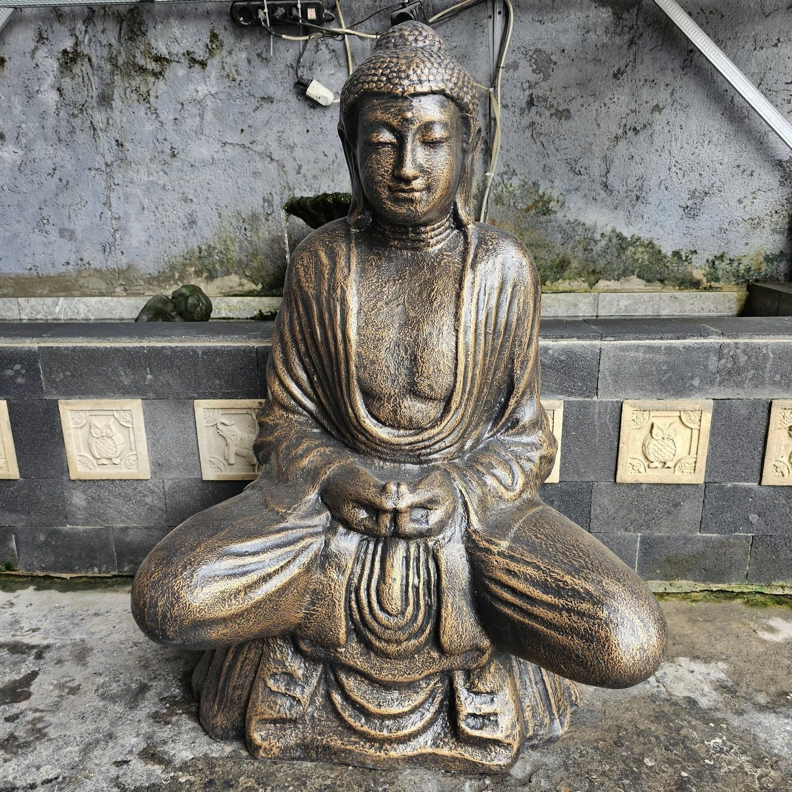 Large antique gold Thai Buddha statue