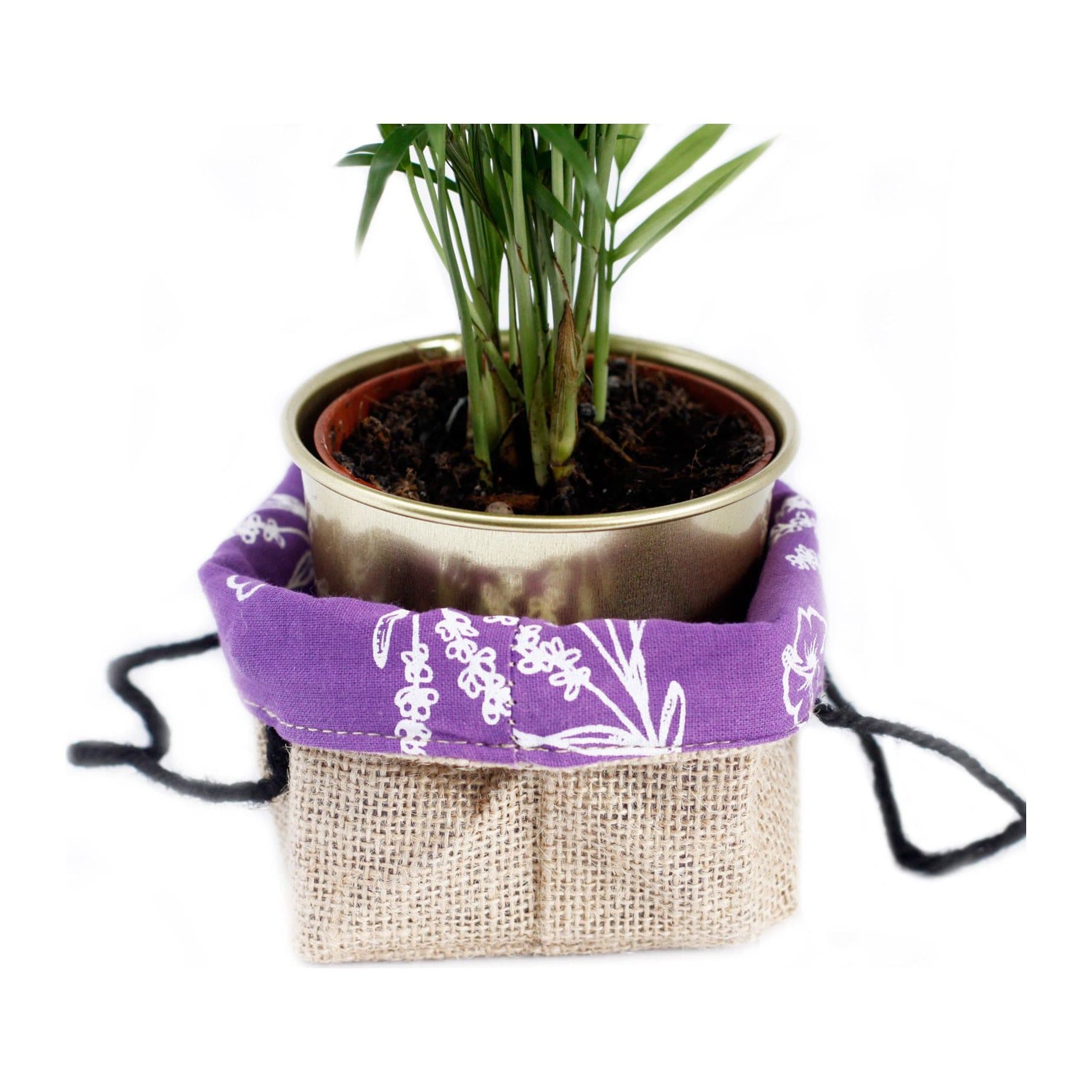 Natural jute gift bag with a lavender cotton lining and handles