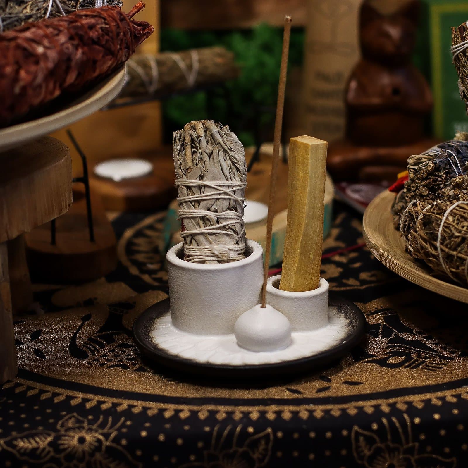 White and grey ceramic Mandala Palo Santo and smudge holder