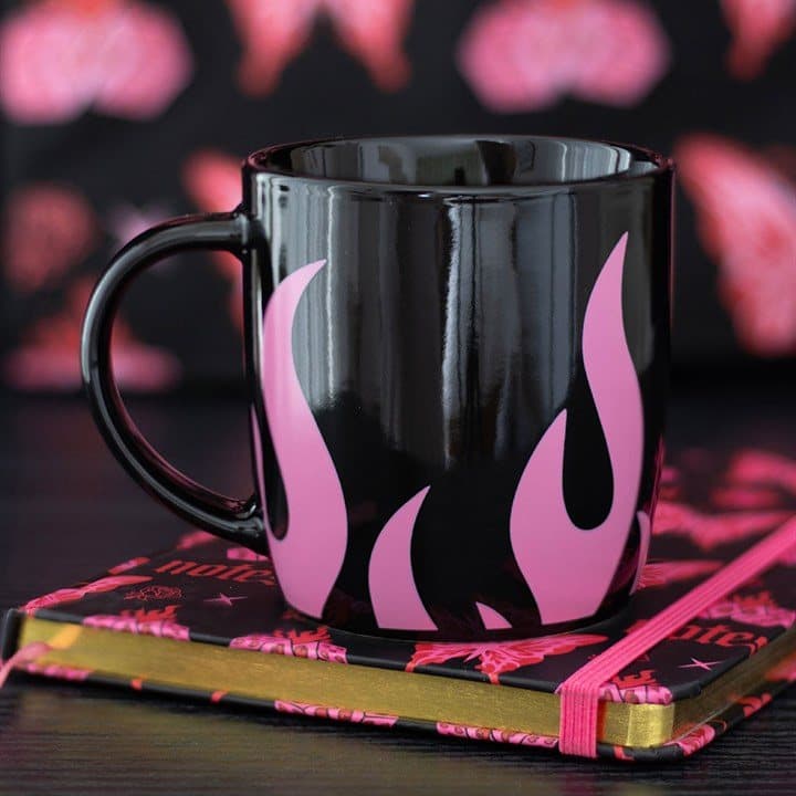Black mug with bold pink flames