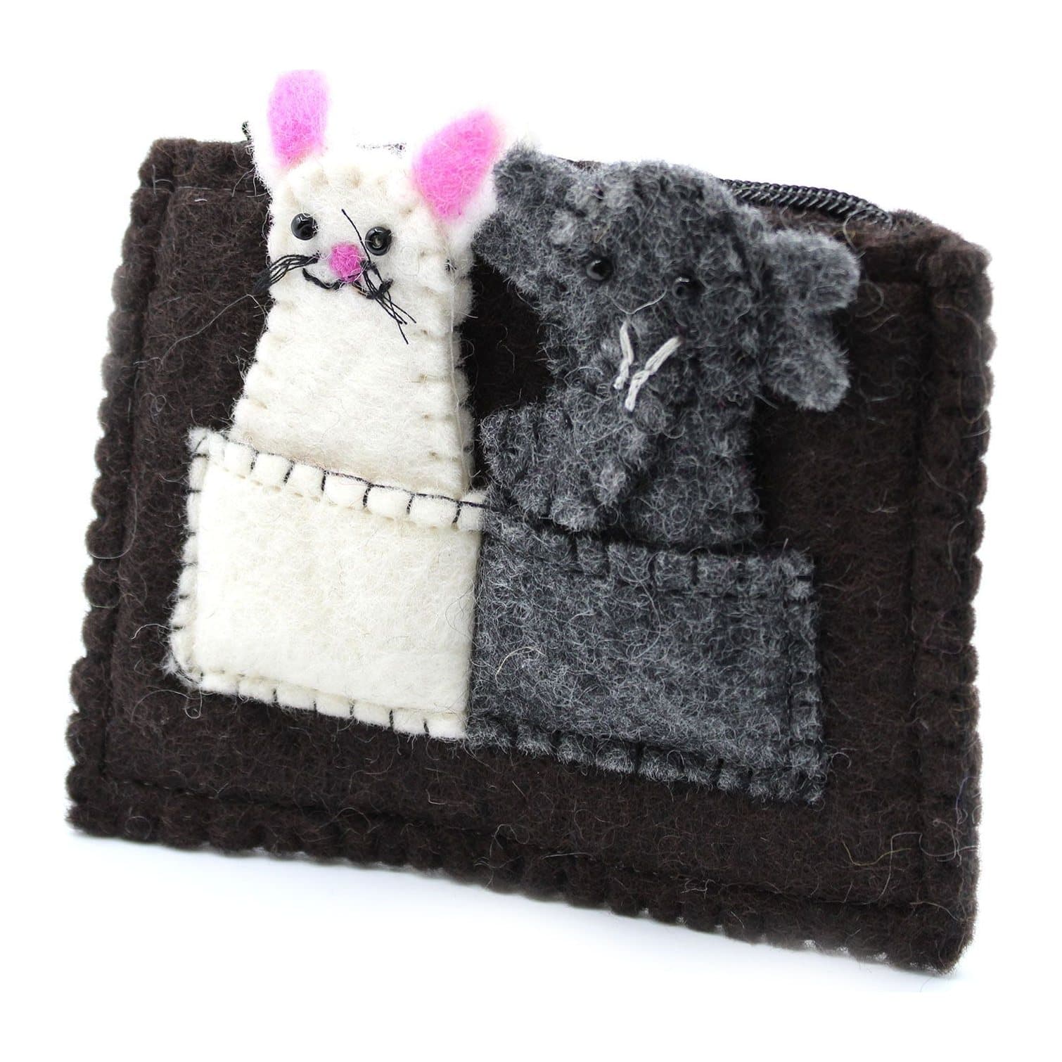 Felt elephant and mouse finger puppets with their pouch