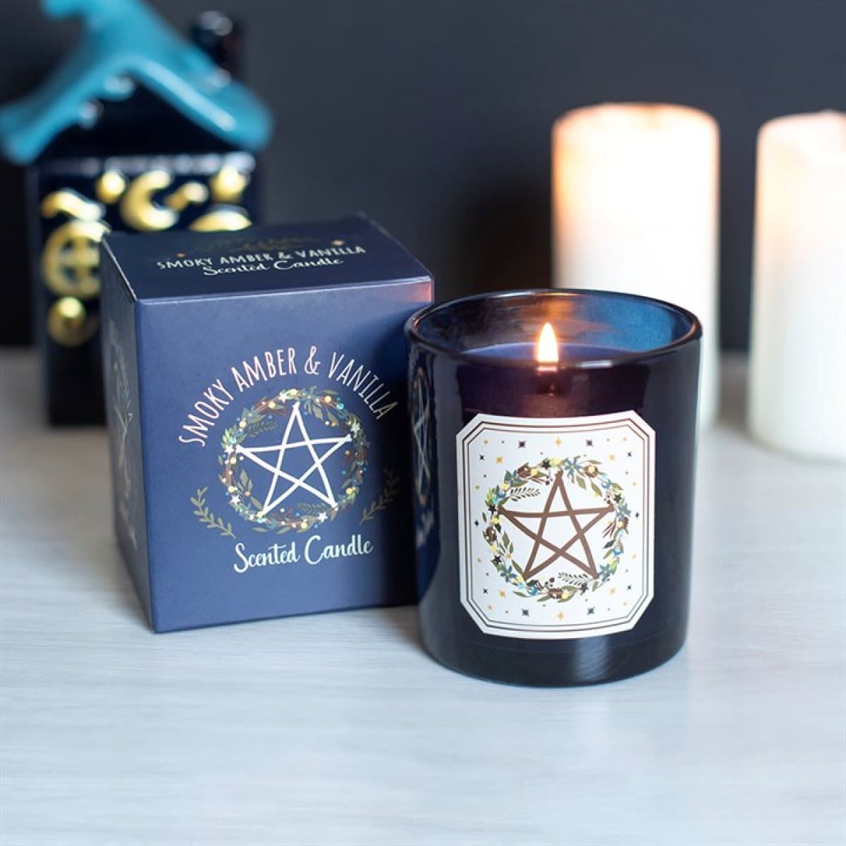Solstice Wreath amber and vanilla candle