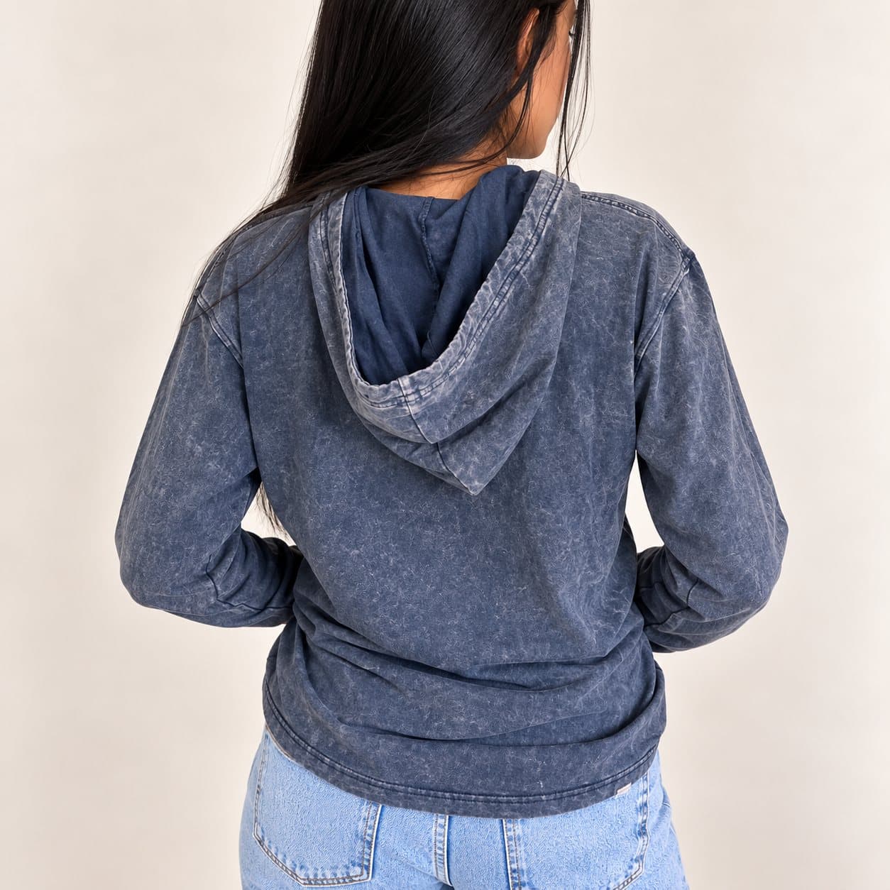Dusty lavender stone washed hoodie with black chest motif
